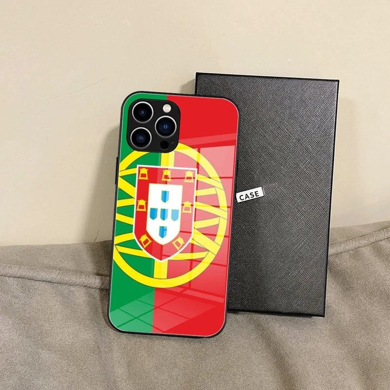 Capa de Telemóvel com Bandeira de Portugal – Vidro Temperado para iPhone 16 Pro Max, 15, 14 Plus, 13, 12 Mini, 11 e Samsung S24/S23 – Capa Preta Resistente