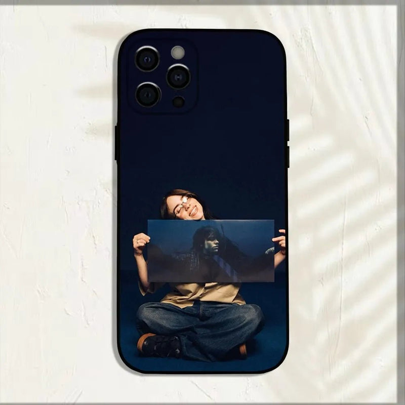 Capa Billie Eilish “Hit Me Hard and Soft” para iPhone 16 - 7 | Capa Antichoques Estilo Exclusivo - Horiginex